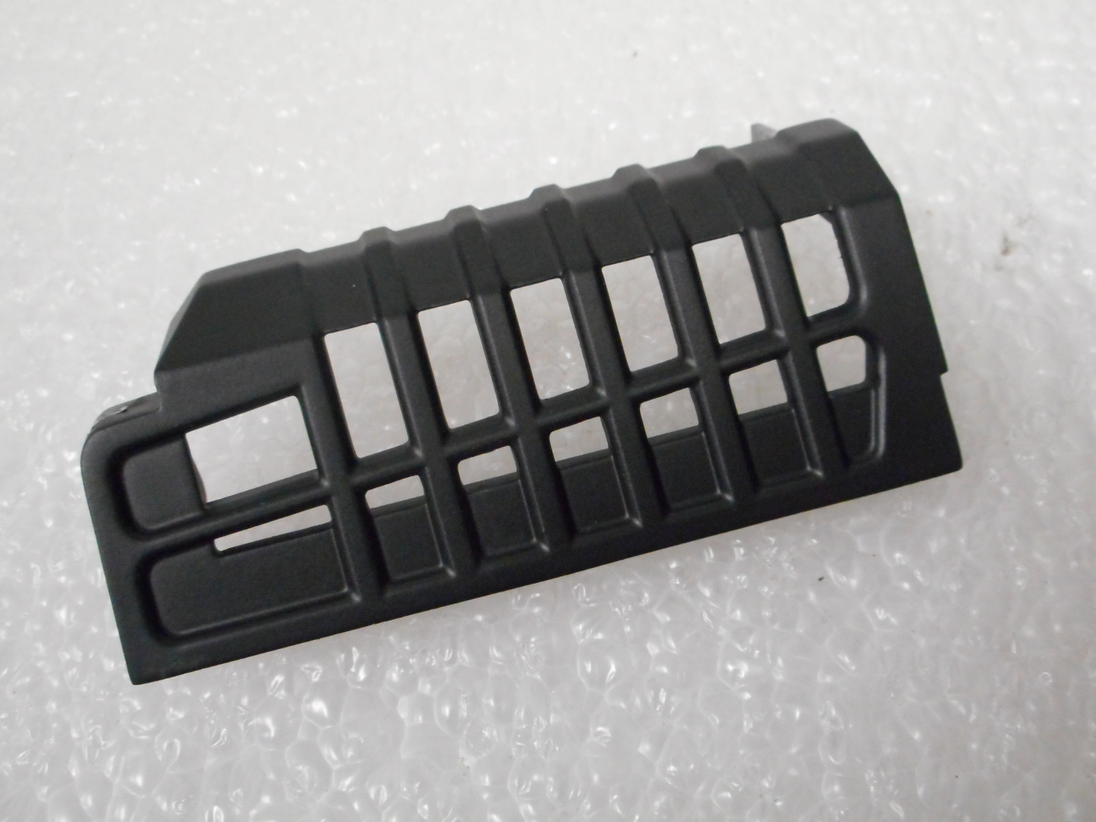 NEW Dell Alienware M15x Black Grille Air Vent Cover 0P0VV3 P0VV3 | eBay