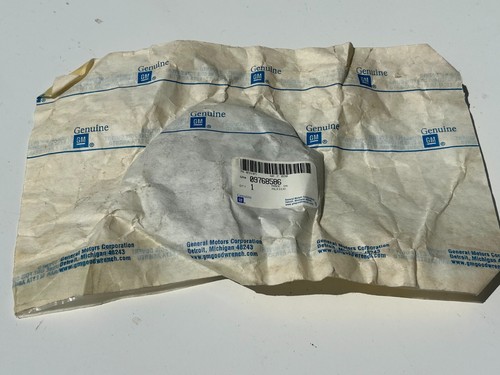 NOS GM 1984-1989 C4 Corvette Steering Wheel Horn Button Cap w/ Emblem 9768586 - Picture 1 of 9