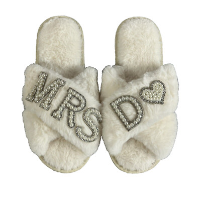 Wedding Bride ''Mrs. D'' Ivory Cream Furry Slip On Slippers Pearls size 38 39/8-9