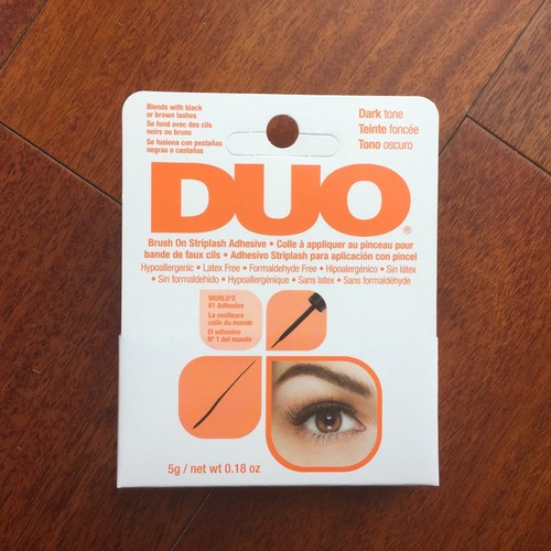 DUO BRUSH ON Striplash Adhesive Eyelash Glue / BLACK DARK (O) - Picture 3 of 3