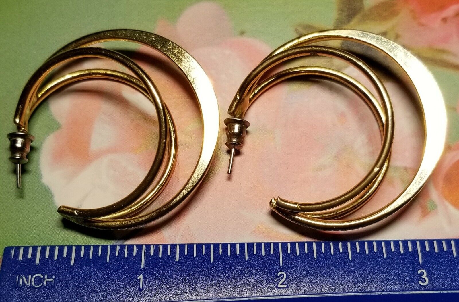 2 Pairs Goldtone Hoop Pierced Earrings - image 7