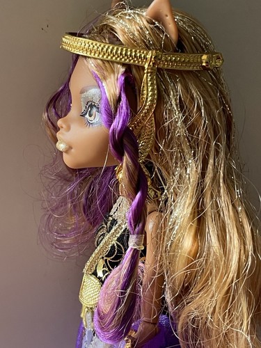 Clawdeen Wolf Monster High 13 Wishes Doll Haunt the Casbah Mattel 2012 - Picture 7 of 18