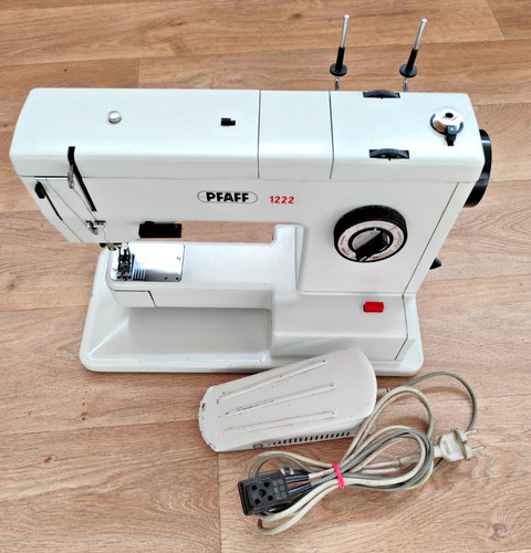 Pfaff Nähmaschine 1222 mit Obertransporteur