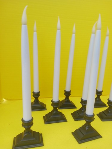 8 LED Battery Operated Window Candles with Timer With Remote Controls - 第 9/14 張圖片
