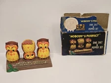 Vintage J.S.N.Y. Salt & Pepper Shakers Plastic Owls Never Used with Damaged Box