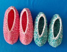 SET OF 2 - PLUSH  THICK HAND CROCHET SLIPPERS/SOCKS - SMALL TO SIZE 7