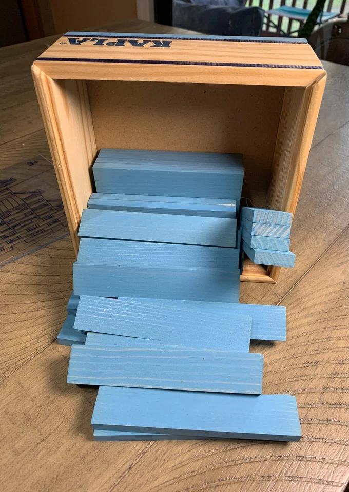 Juego de tablones de bloques de construcción de madera azul KAPLA 40 piezas en caja de madera con cubierta deslizante Foto 3 de 4
