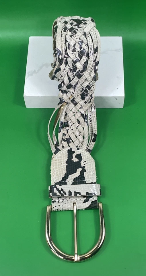 Cinto feminino Michael Kors pele de cobra tamanho grande medidas 44” - Imagem 2 de 4