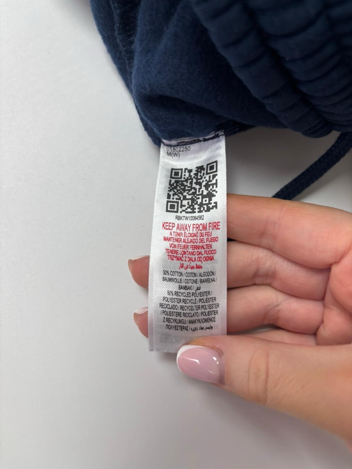 Women's Reebook Wide Leg Track Pants in Navy / Pink Size Medium New With Tags thumbnail 6