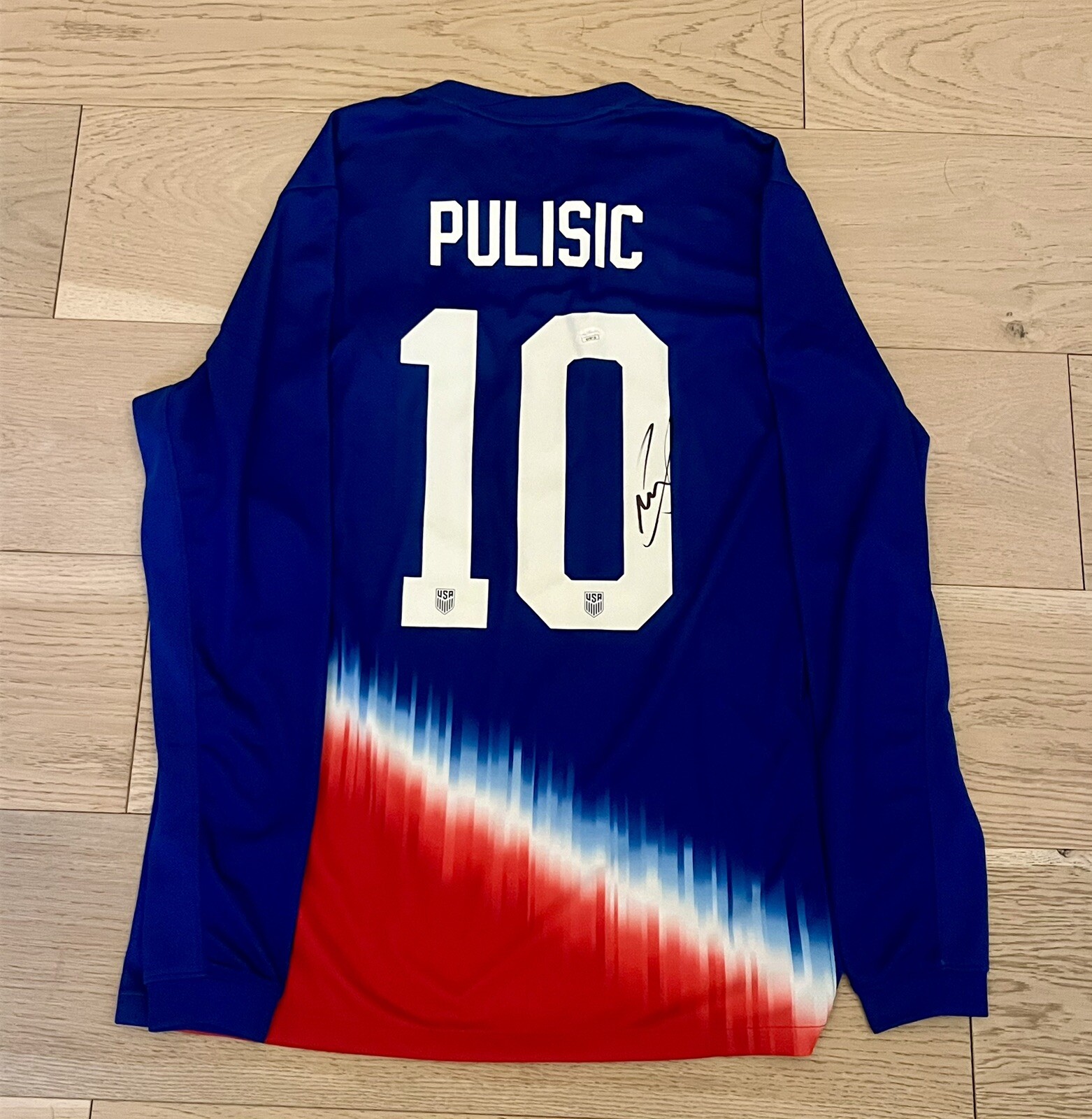 CHRISTIAN PULISIC SIGNED TEAM USA JERSEY USMNT AC MILAN JSA COA AUTHENTIC AUTO