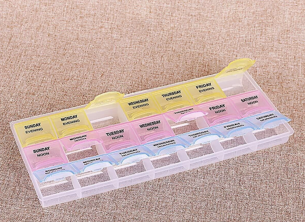 3-Day Weekly Pill Organizer with Large Compartments for Daily Medicine Storage-image