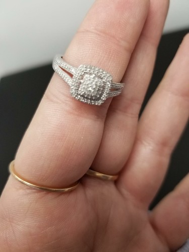 Diamond Cushion-Cut Bridal Set 