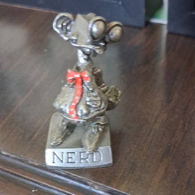 Hudson Pewter Nerd Figurine Red Bow Fine Pewter Collectible USA 5051