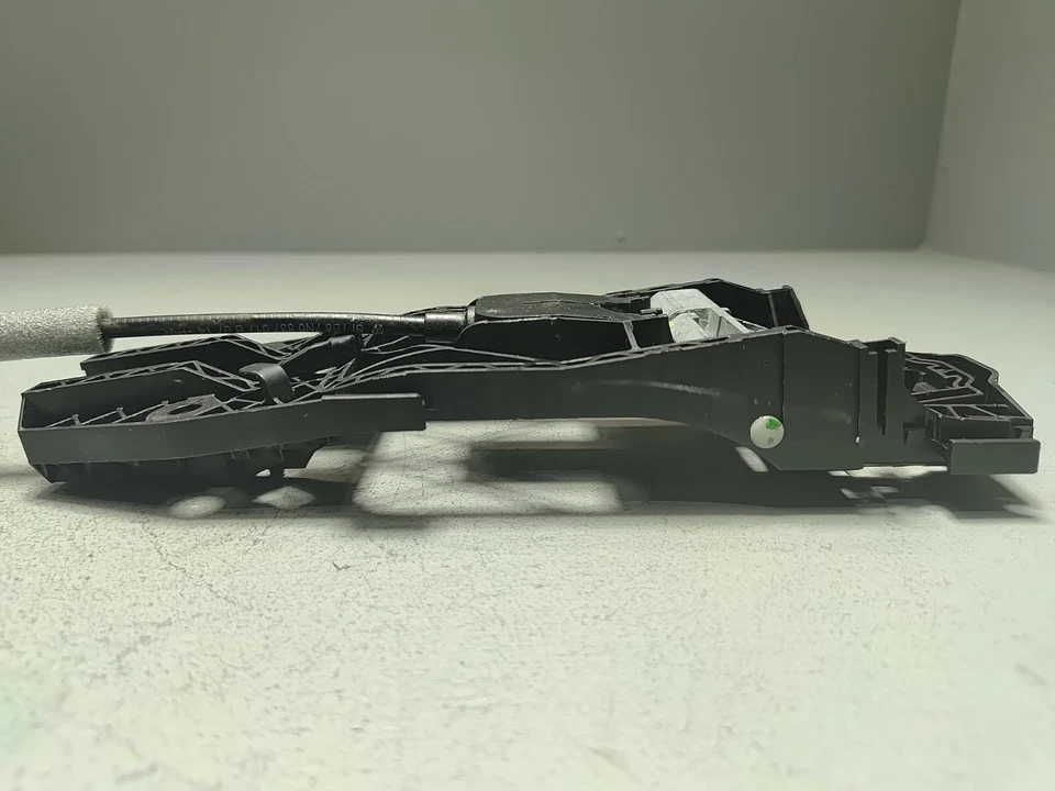 Оригинальная передняя водительская дверь с внешней ручкой основание для Volkswagen Jetta 2011-2018 годов выпуска - Изображение 4 из 4