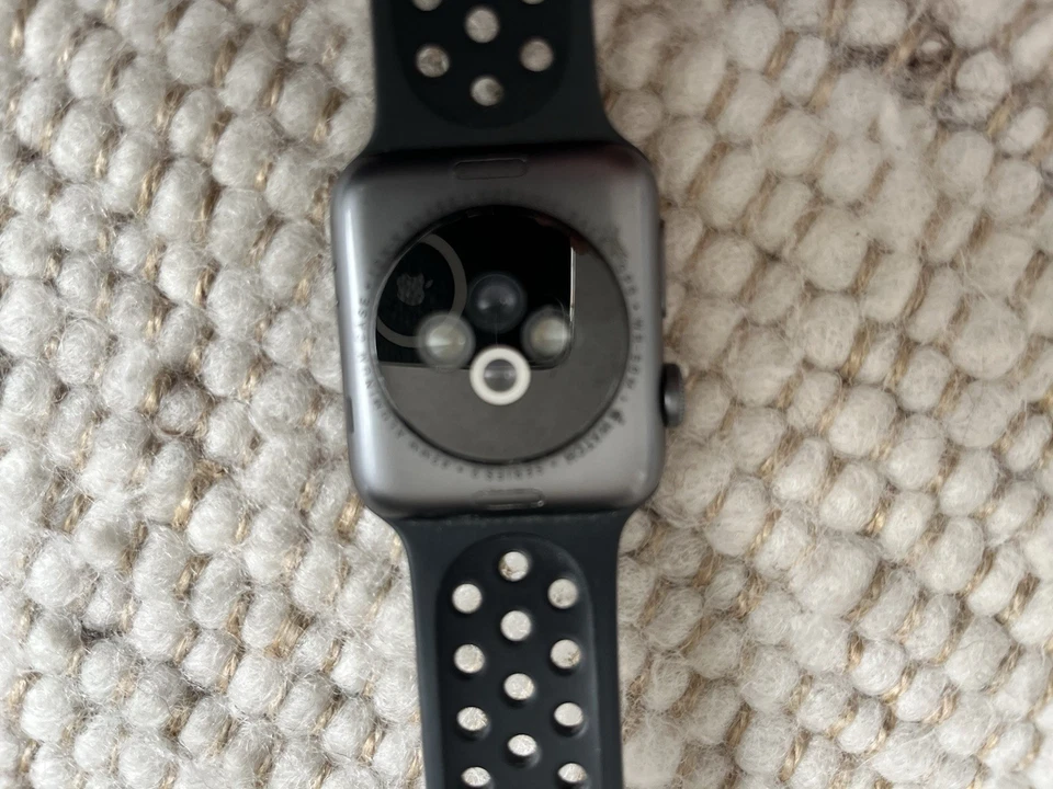 Apple Watch Series 2 Aluminium 42mm 2m Ladekabel - Bild 2 von 4