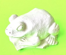 Frog Sculpture Alabaster Resin Cream Colored Vintage 3.5x3.5