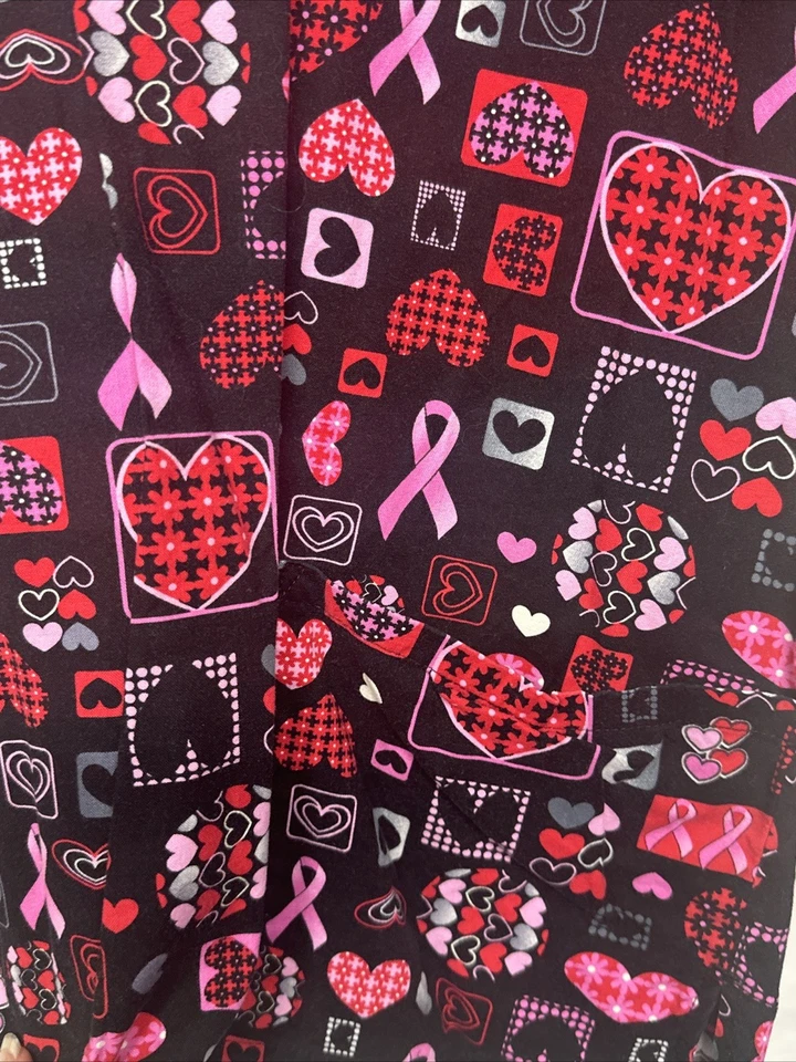 Scrub HQ Women’s Large Black/Red/Pink Short Sleeve Scrub Top Valentine - Image 2 of 4