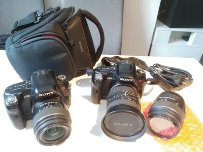 Sony Alpha A500 12.3MP DSLR - mit SAL 18-55mm Objektivund Sigma 28-200mm