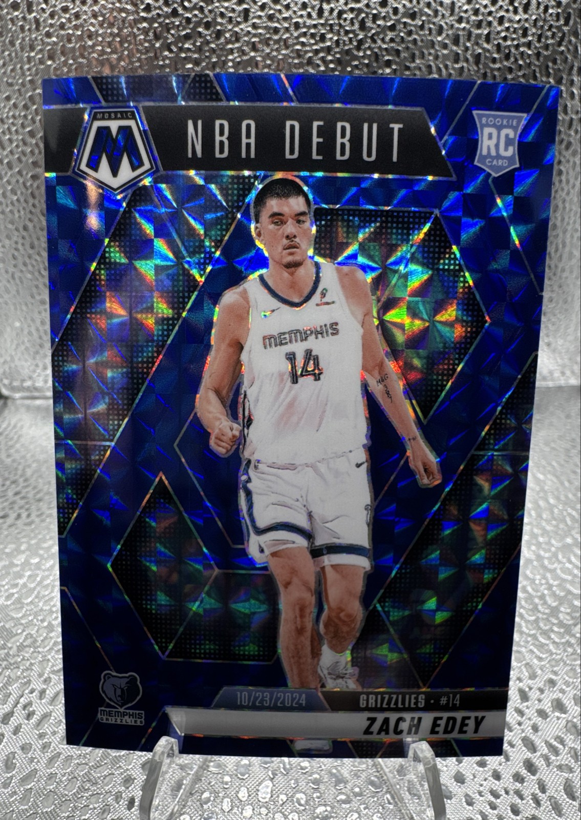 2024-25 Panini Mosaic - NBA Debut Zach Edey #251 Blue Mosaic Prizm /199 (RC)