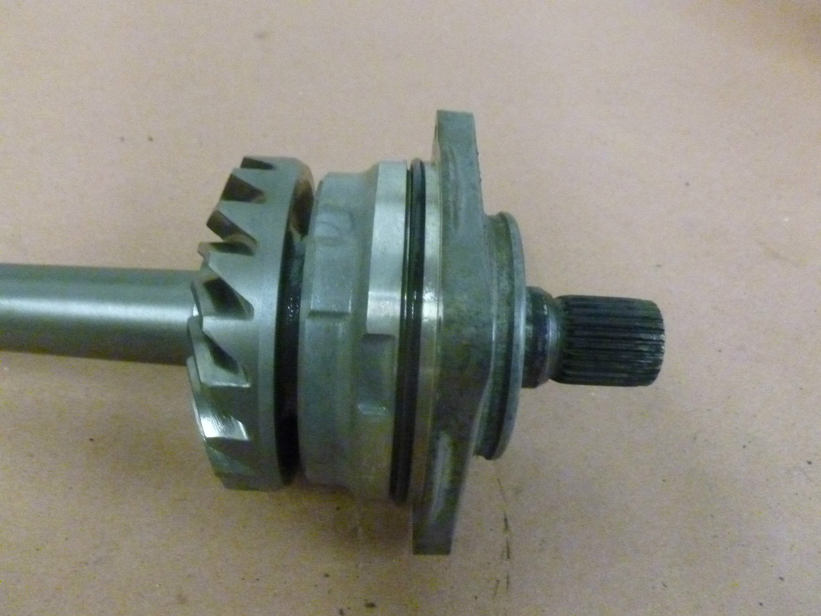 0507 Kawasaki KVF750 KVF650 Brute Force Front Bevel Gear Engine Output Shaft eBay