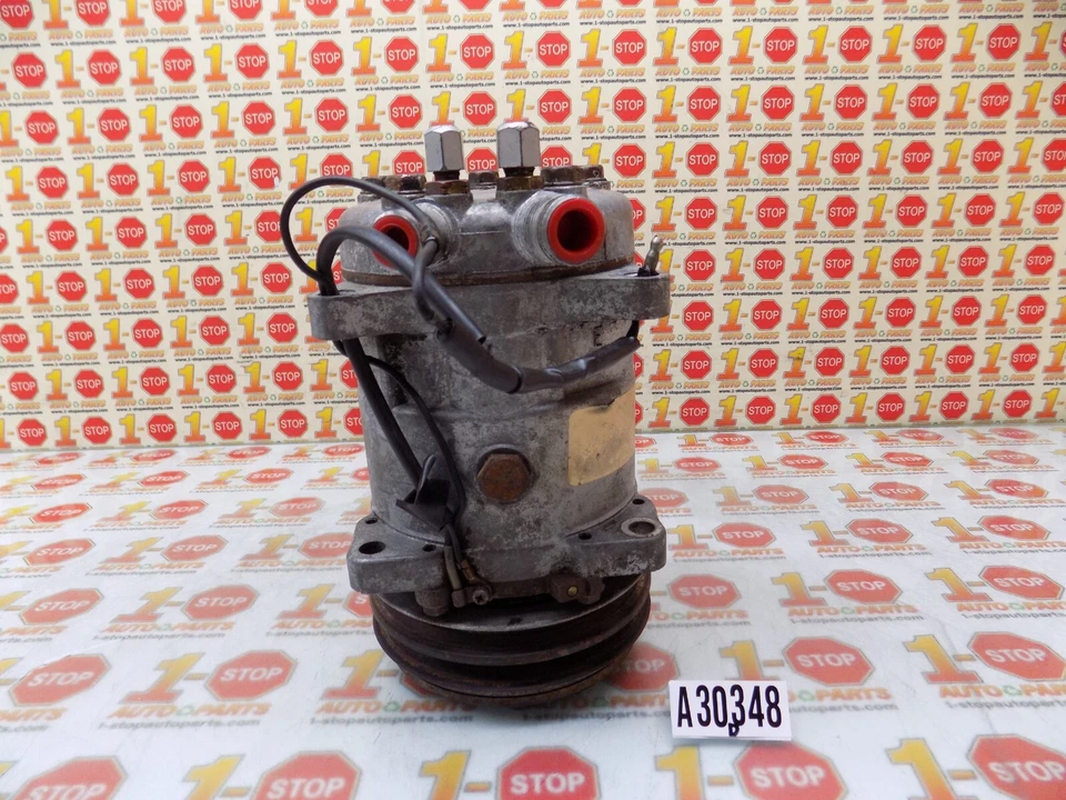 Jeep Wrangler 1987-1990 compresor de aire acondicionado J8133449 OEM Foto 3 de 4