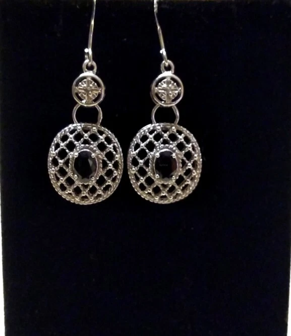 Juego de collar y pendientes de diamantes y zafiros naturales Foto 4 de 4