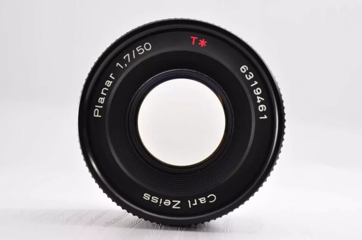 Contax Carl Zeiss Planar T* 50mm f/1.7 AEJ MF Lens C/Y Mount Contax Carl Zeiss Planar T* 50mm f/1.7 AEJ MF Lens C/Y Mount