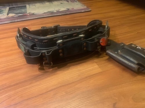 BUCKINGHAM 2000M Lineman climbing belt SZ 21 BLK Full float tool bag included  - Bild 1 von 2