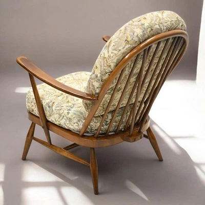 Ercol Windsor Easy Chair Model 204 1970s Good Webbing Dark Finish FREE Delivery - Image 1 of 4