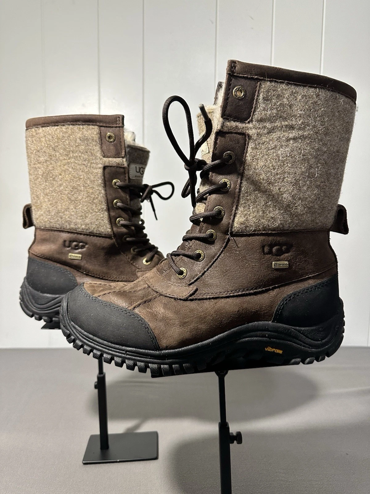 UGG eVent Vibram Winter Boots Brown Leather Wool Lined Size 9.5 Waterproof
Opens in a new window or