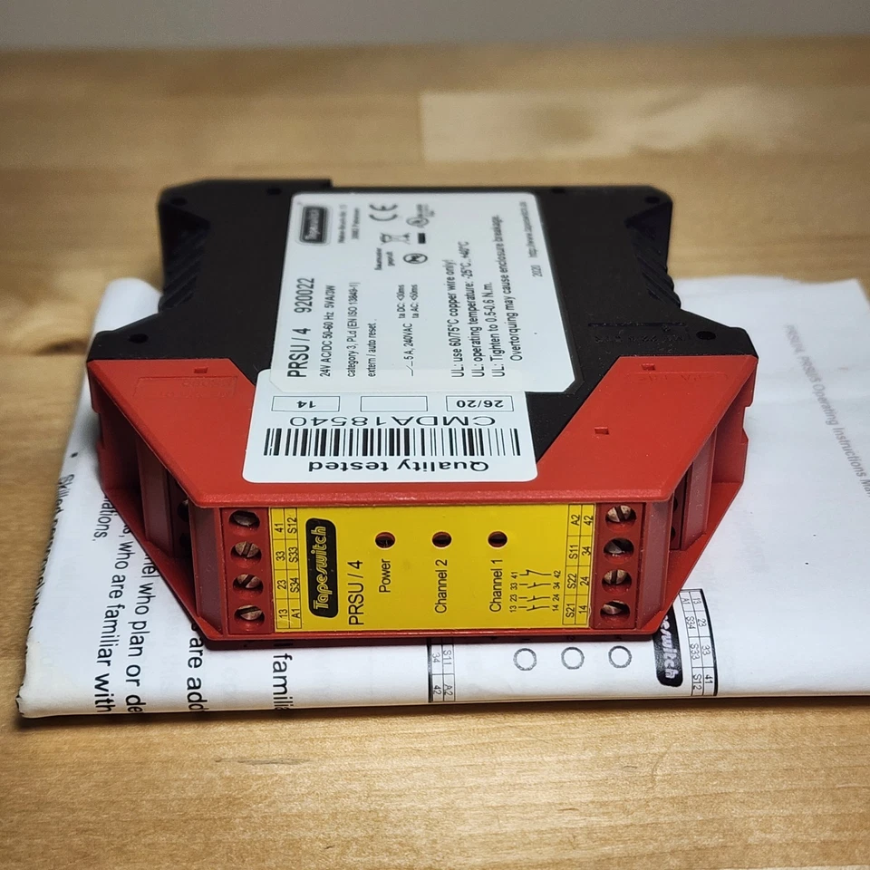 Módulo de interfaz de seguridad Tapeswitch PRSU/4 24VAC/DC 920022 Foto 2 de 4