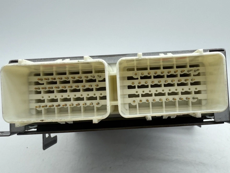 Módulo de control de carrocería Plymouth Grand Voyager 1999 3,3 L V6 BCM BCU P04686492AE OEM Foto 4 de 4