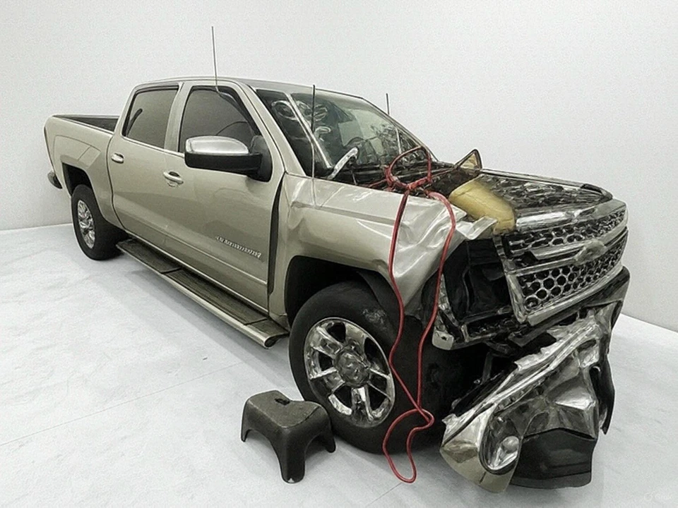 Alfombrilla usada se adapta a: camioneta Chevrolet Silverado 1500 2015 grado A Foto 2 de 4