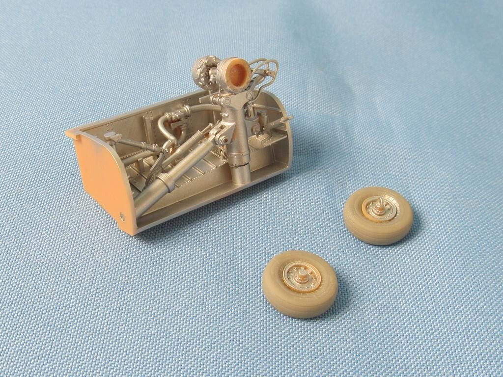 Picture 4 of 12