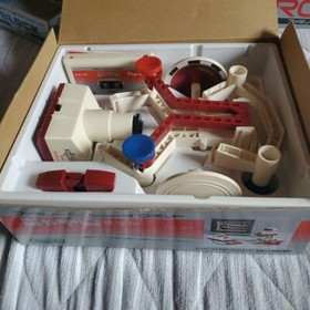 Nintendo Famicom Robot R.O.B.(Robotic Operating Buddy) Boxed set