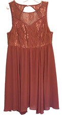 Torrid Size 2XL Mauve Sleeveless Swing Dress Lace Cutout Elastic Party EUC