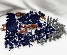 Vtg Lot Of Plastic Toy Civil War Soldiers Horses Wagon Lot Of At Least 166 PCs