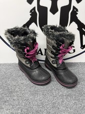 Quest snow boots  big girls size 2 - PREOWNED - FREE SHIPPING 