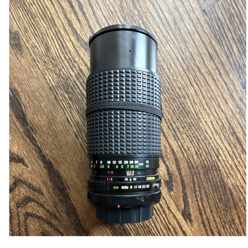 FOCAL MC Auto Zoom 80-200mm f/4.5 Macro Zoom Lens 52mm Filter Canon FD Vintage