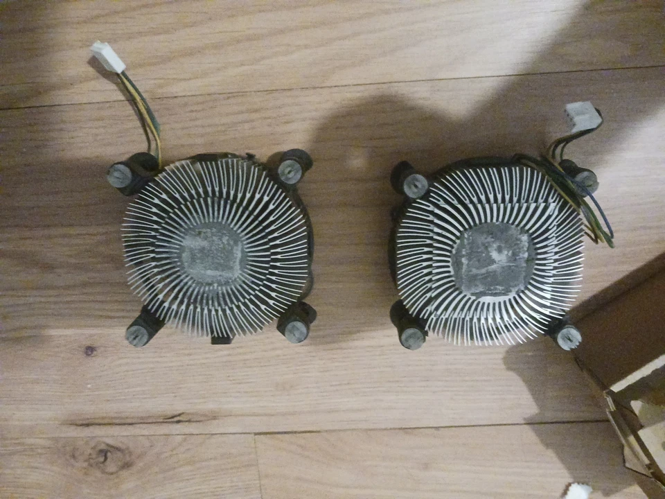 LGA 1151 Intel CPU Fan with Heatsink Pre-owned - Image 2 of 2