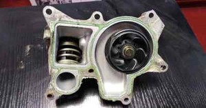 BMW 5ER 520d DIESEL WASSERKÜHLMITTELPUMPE & THERMOSTATGEHÄUSE 7797640