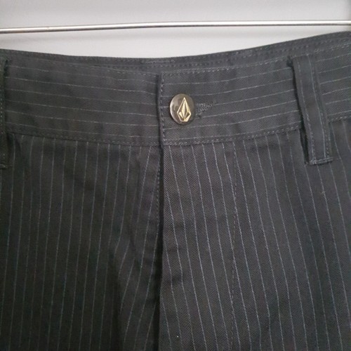 Volcom Stone Mens Shorts Black Striped Chino Flat Front Pockets Logo Zipper 36 - Picture 6 of 8