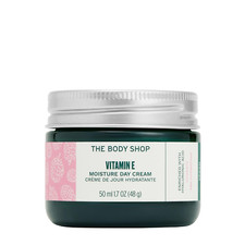 The Body Shop Vitamin E Moisture Cream for Dehydrated Skin   1.7 Oz
