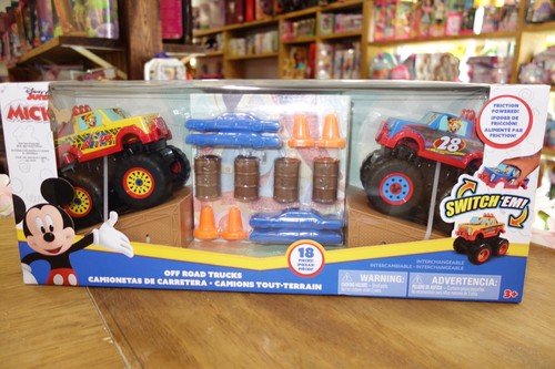 Disney Junior Mickey 18 Pc Off-Road Monster Truck Playset - Picture 13 of 13