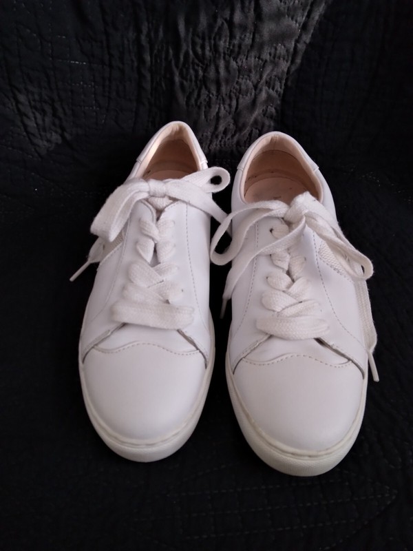 KATE SPADE WHITE LEATHER LACE UP SNEAKERS COURT SHOES SIZE 8B STYLE FEZ