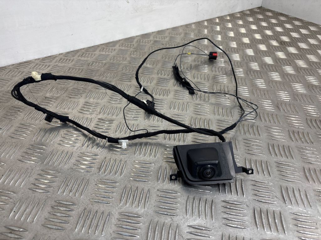 Foto 1 di 7