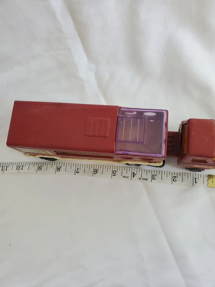 Camión remolque Buddy L para caballos de colección - cabina de plástico rojo y remolque desmontable años 80 Foto 2 de 4