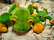 Ty Beanie Babies Assorted Plush Animals Lot w/ Tags  Display Cases 1999 