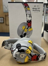 Beats by Dr. Dre beatssolo3 Wireless Disney Mickey Mouse 90th Anniversary