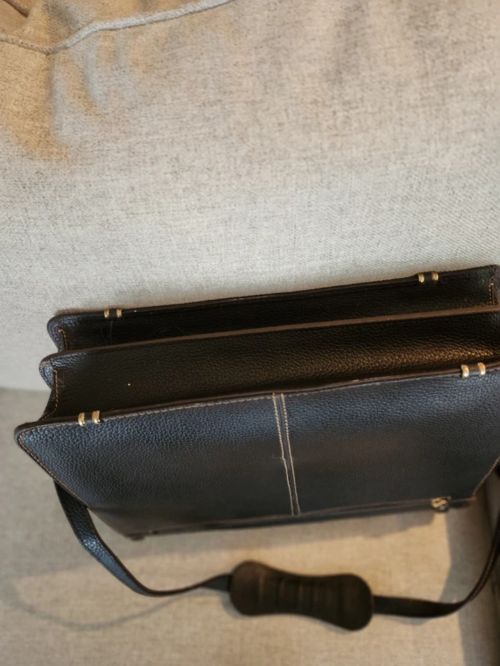RARO Maletín Brooks Brothers de Colección Bolso para Laptop con Correa y Llave - Pequeño Frotamiento Foto 3 de 4